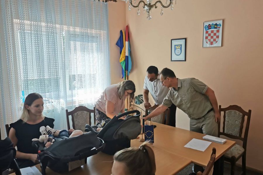 Podjela naknada roditeljima novorođene djece  s područja Općine Veliki Grđevac
