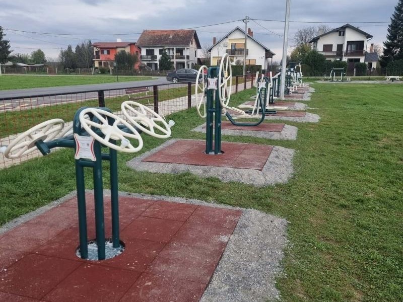 Outdoorfitness vježbalište u Velikom Grdevcu