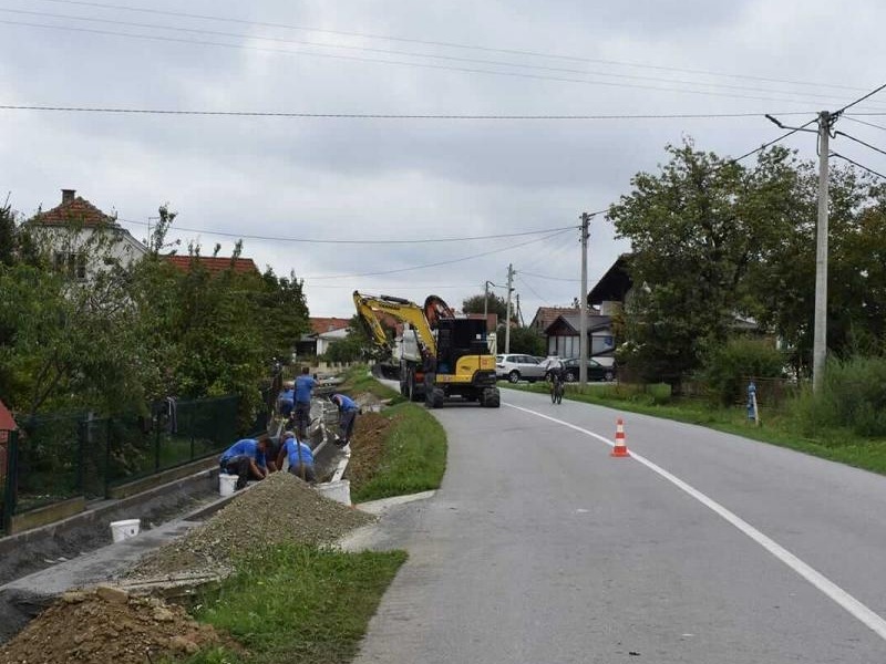 Izgradnja pješačke staze u Franciškovićevoj ulici