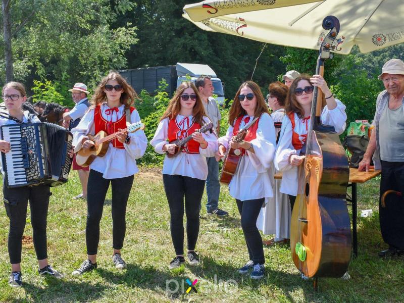 Žetva u Velikom Grđevcu