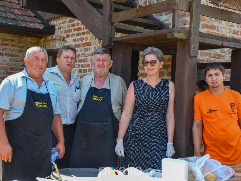 Žetva u Velikom Grđevcu