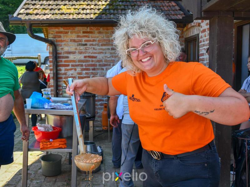 Žetva u Velikom Grđevcu