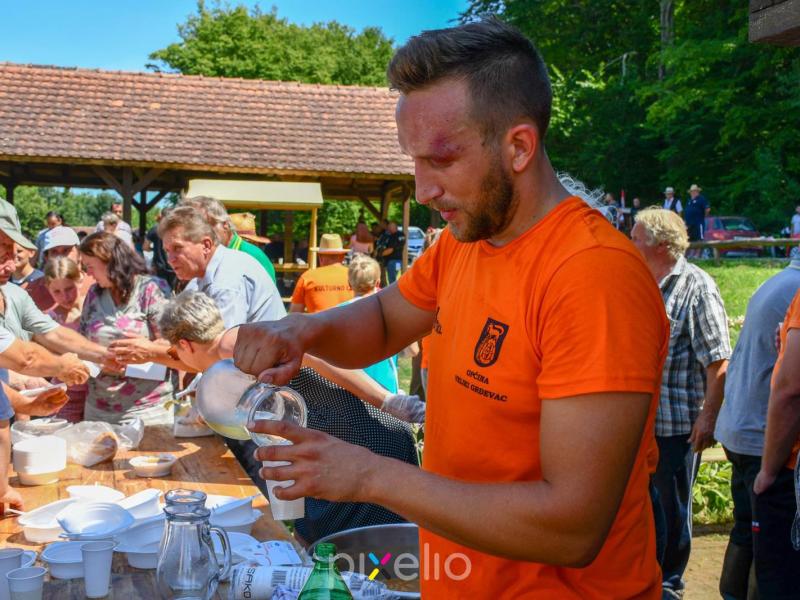 Žetva u Velikom Grđevcu