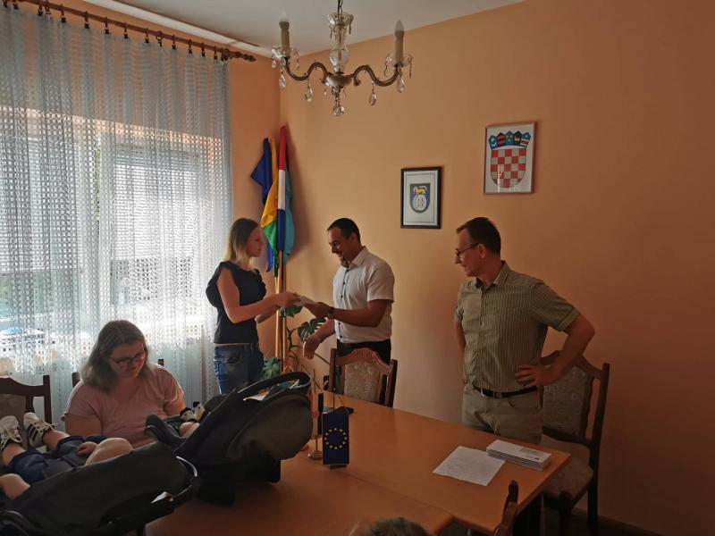 Podjela naknada roditeljima novorođene djece  s područja Općine Veliki Grđevac