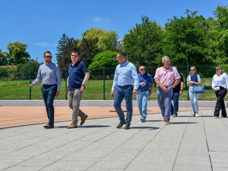 Župan Damir Bajs posjetio bezene Veliki Grđevac