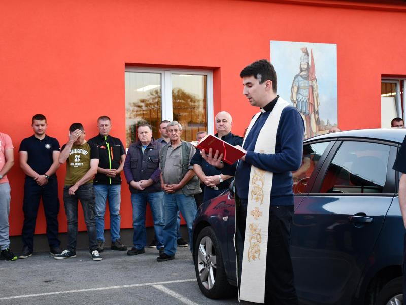 DVD Veliki Grđevac dobilo novo vatrogasno vozilo