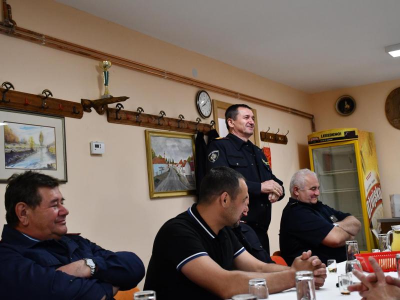 DVD Veliki Grđevac dobilo novo vatrogasno vozilo