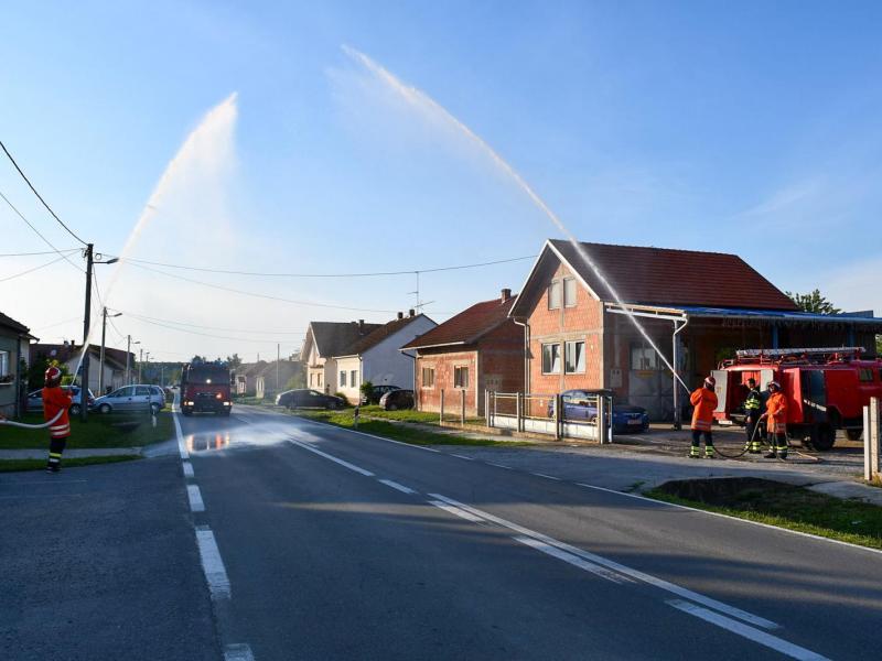 DVD Veliki Grđevac dobilo novo vatrogasno vozilo