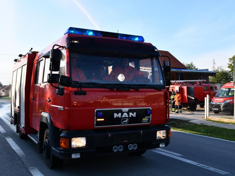 DVD Veliki Grđevac dobilo novo vatrogasno vozilo