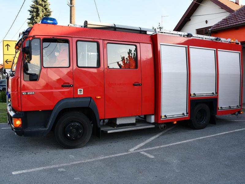 DVD Veliki Grđevac dobilo novo vatrogasno vozilo