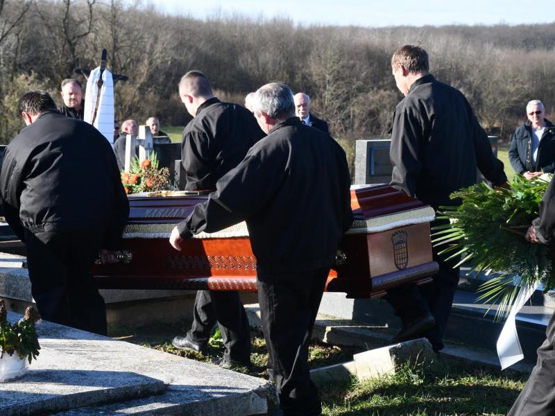 Komemorativni skup i pogreb načelnika Marijana Dautanca