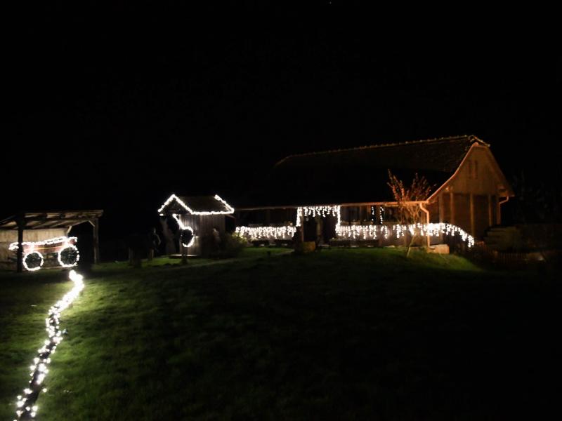 Otvorenje adventa na Lovrakovom centru i paljenje prve adventske svijeće