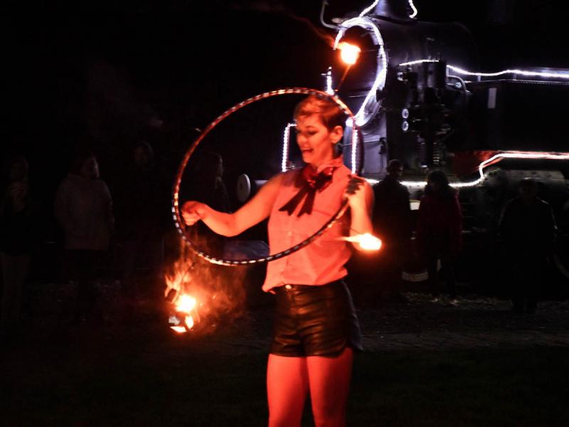 Otvorenje adventa na Lovrakovom centru i paljenje prve adventske svijeće