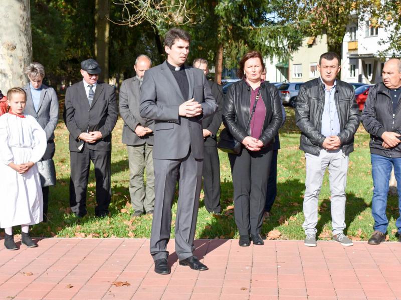 28. OBLJETNICA OSLOBOĐENJA OPĆINE I OTVORENJE PJEŠAČKE STAZE