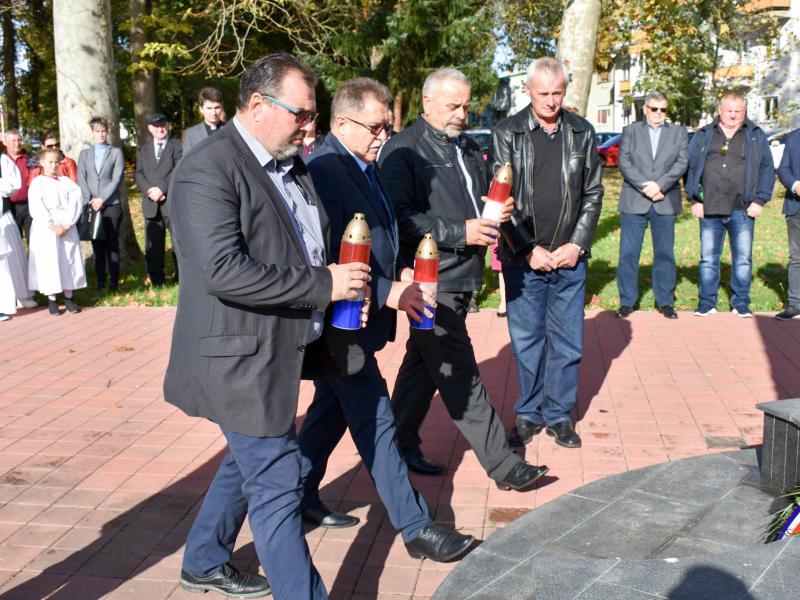 28. OBLJETNICA OSLOBOĐENJA OPĆINE I OTVORENJE PJEŠAČKE STAZE