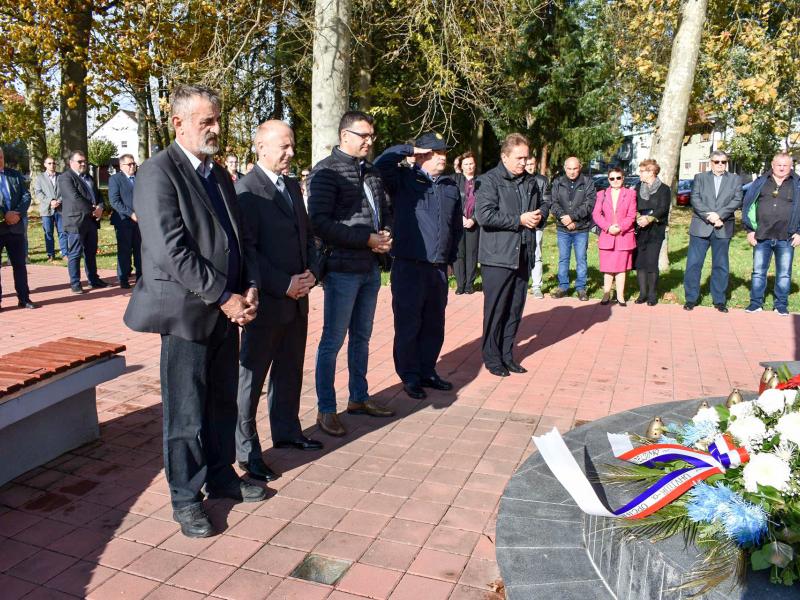28. OBLJETNICA OSLOBOĐENJA OPĆINE I OTVORENJE PJEŠAČKE STAZE