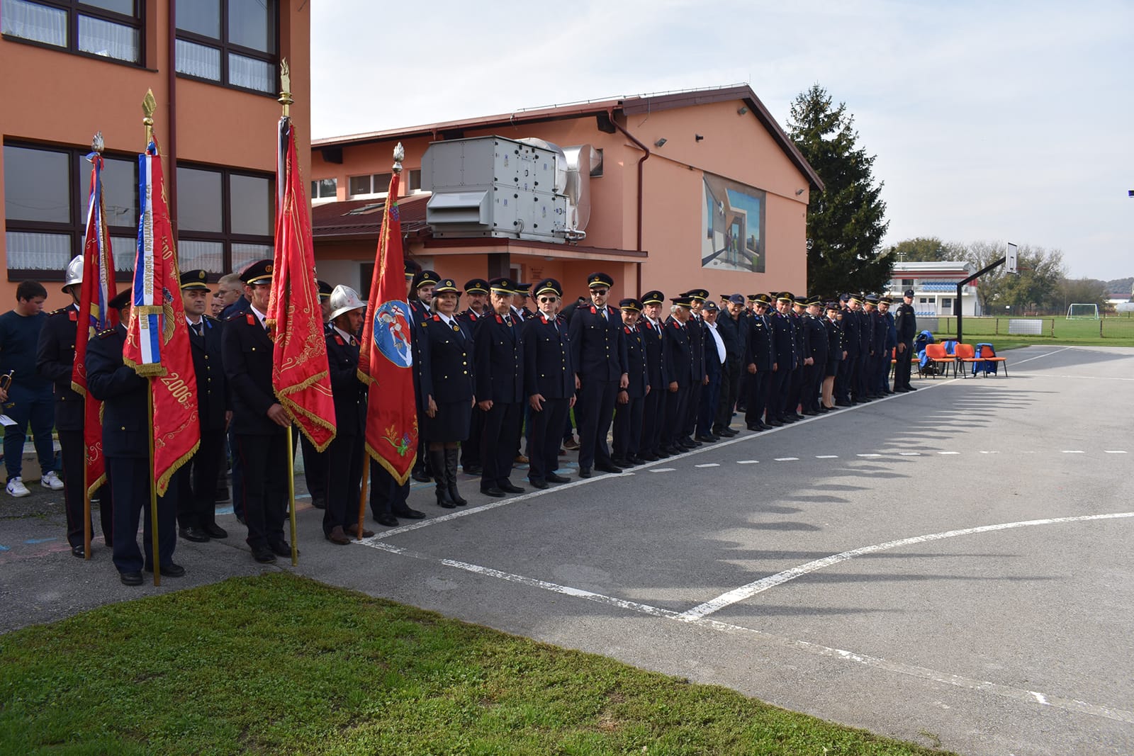 Dobrovoljno vatrogasno društvo Veliki Grđevac proslavilo 120 godina postojanja i rada Dobrovoljno vatrogasno društvo Veliki Grđevac proslavilo 120 godina postojanja i rada